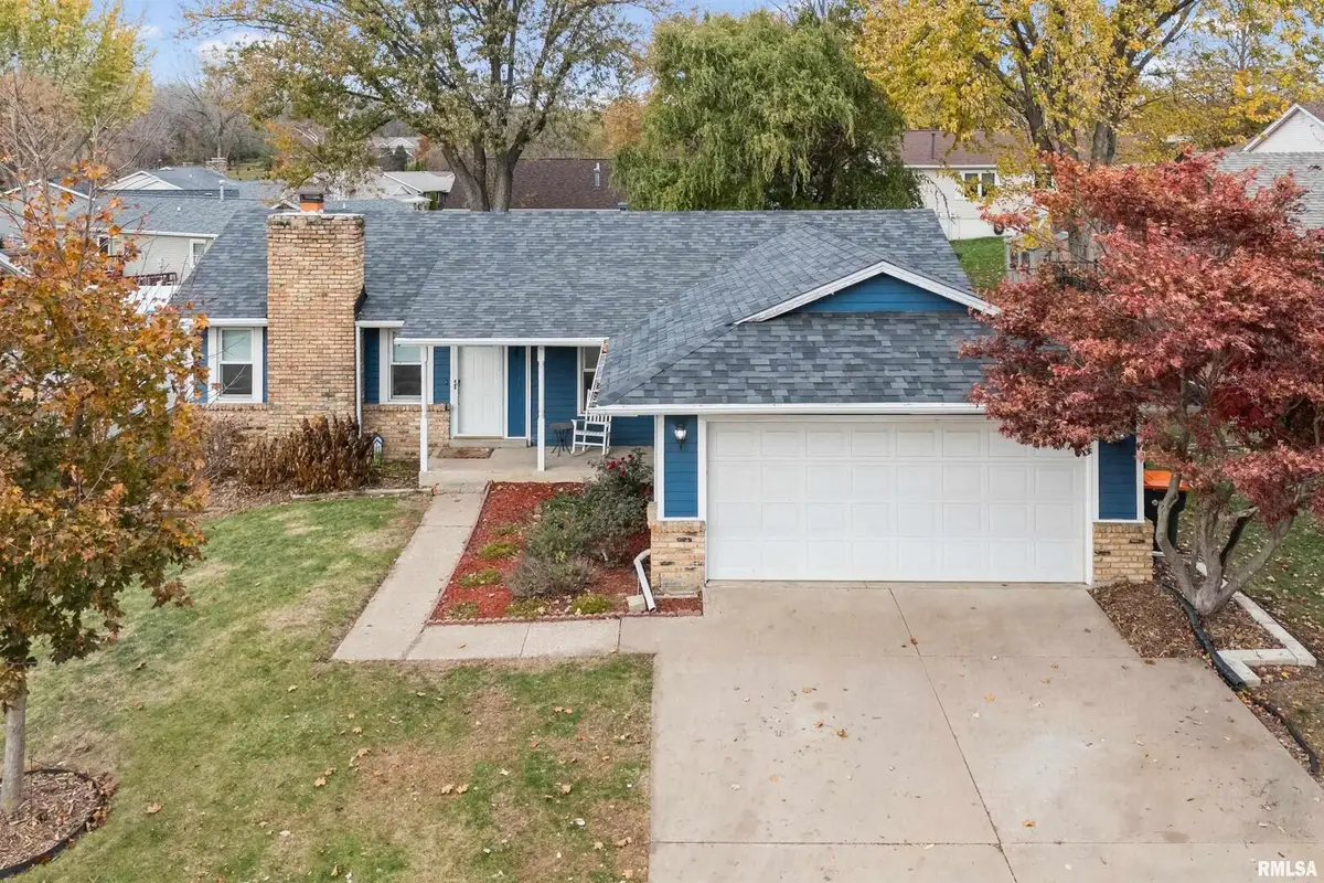 4618 Fillmore Lane, Davenport, IA 52806 - #1