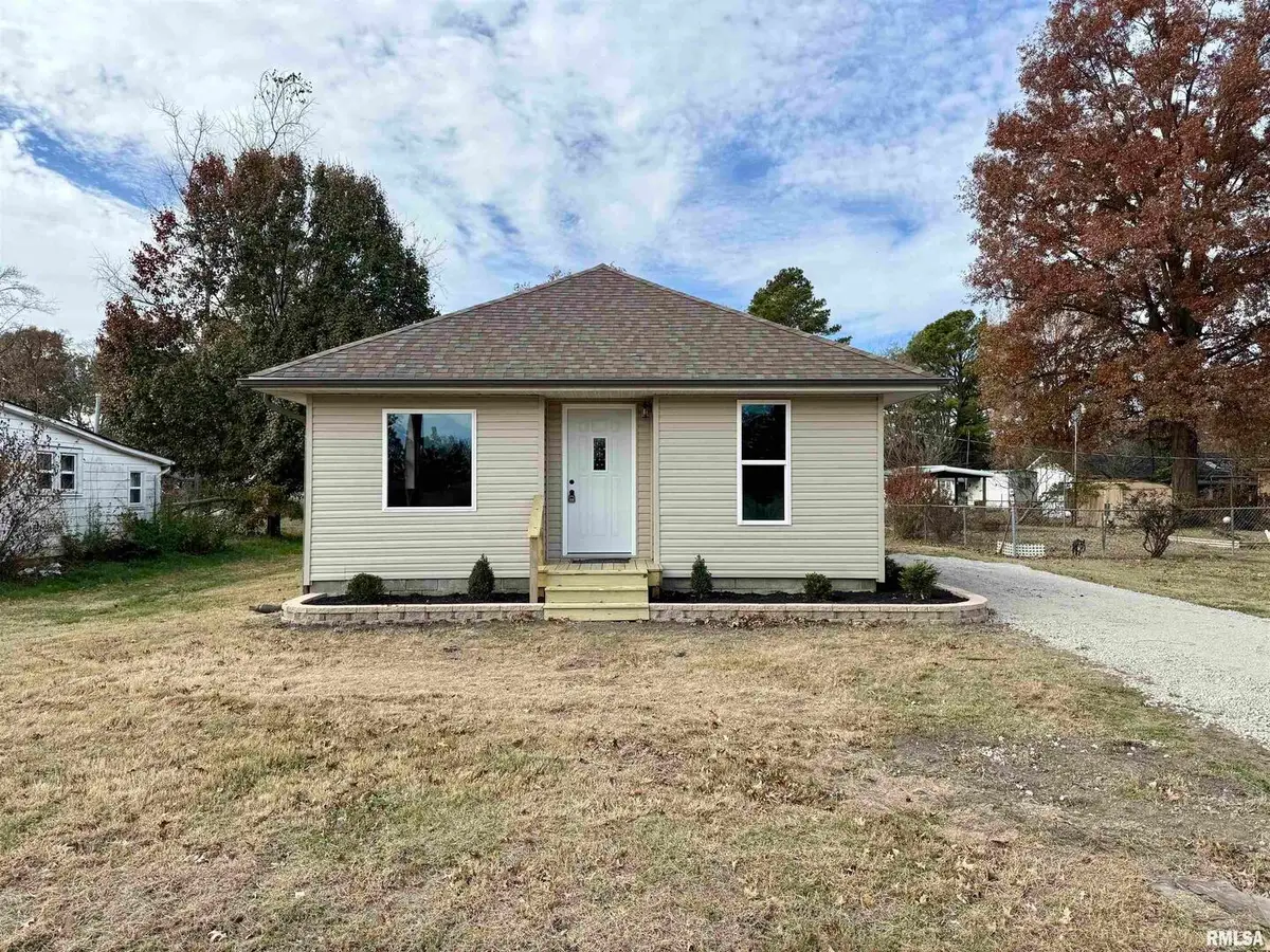 1805 N 13th Street, Herrin, IL 62948 - #1