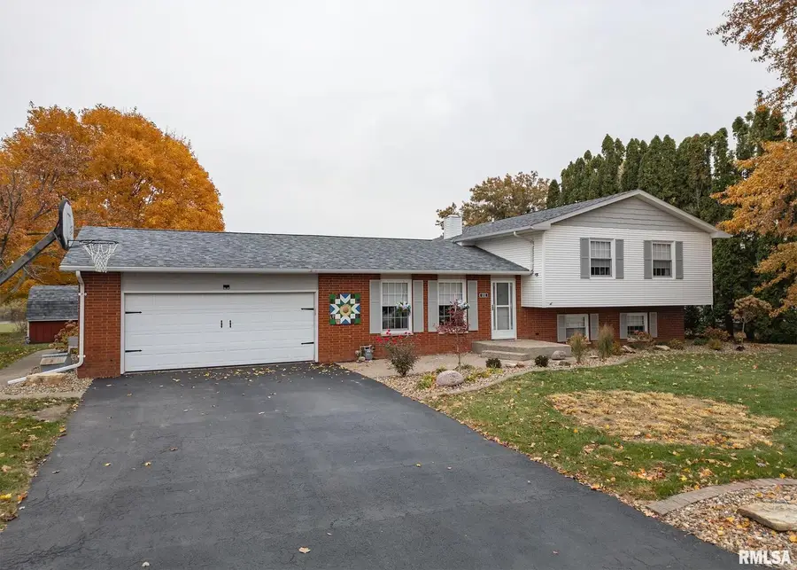 592 Lake Drive, Woodhull, IL 61490 - Image #2