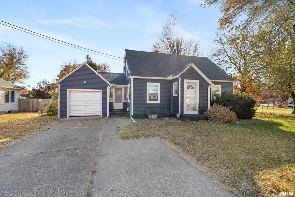 630 32nd Avenue, Moline, IL 61265 - Image #1