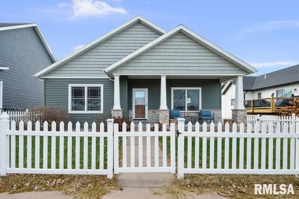 6124 Mississippi Avenue, Davenport, IA 52807