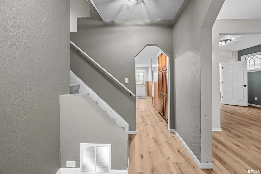 734 W 17th Street, Davenport, IA  - #3