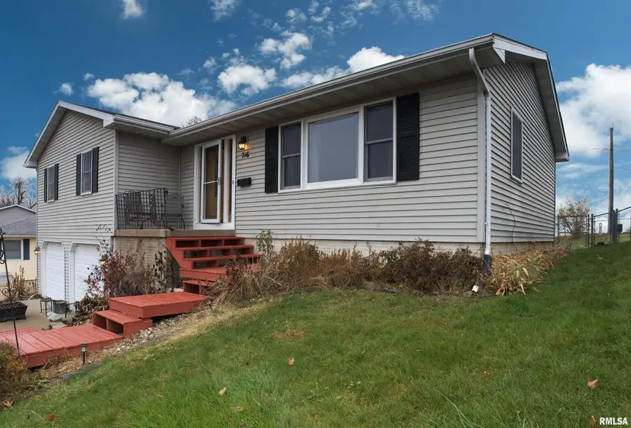 716 Tower Road, Clinton, IA 52732 - Image #2