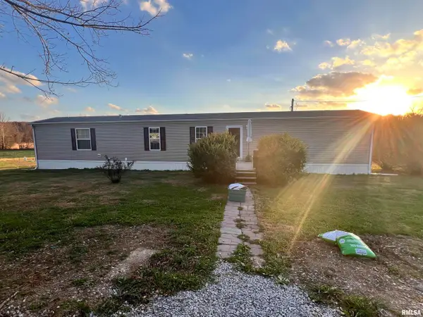 860 N Lick Creek Road, Buncombe, IL 62912