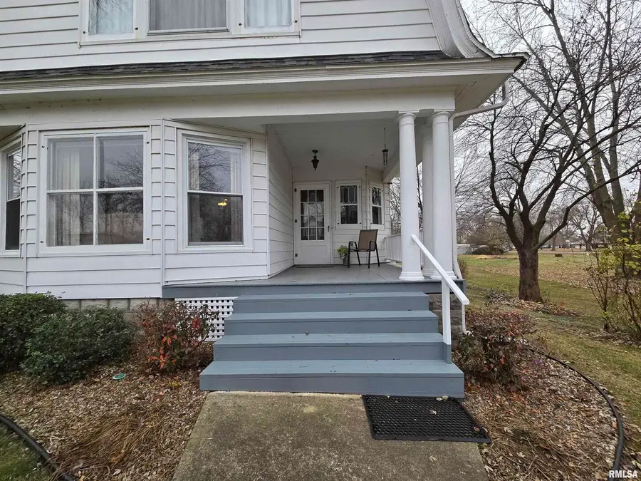 502 Albers Street, Golden, IL 62339 - Image #3