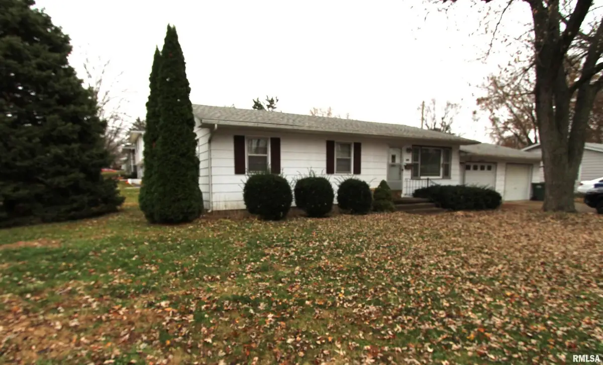 415 N 12th Street, Clinton, IA 52732 - Image #1