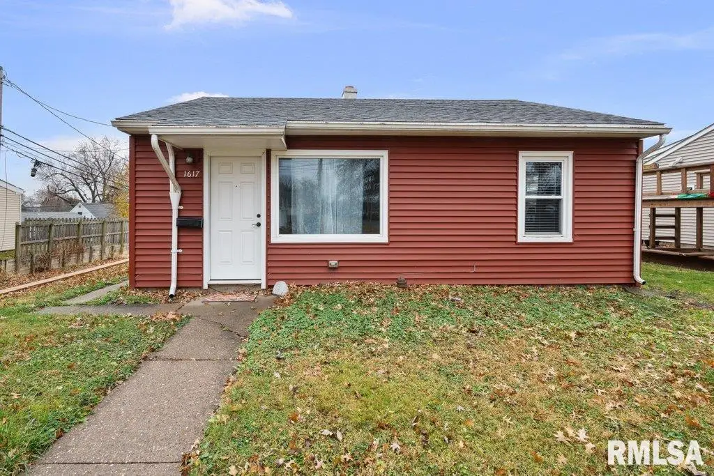 1617 W 38th Street, Davenport, IA 52806 - Image #1