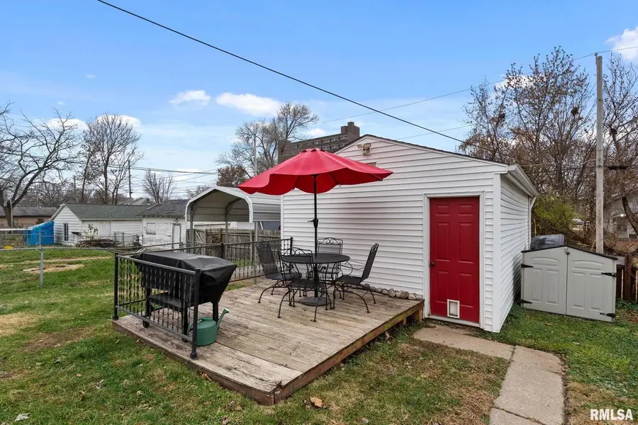 3118 9 1/2 Street, Rock Island, IL 61201-6702 - Image #2