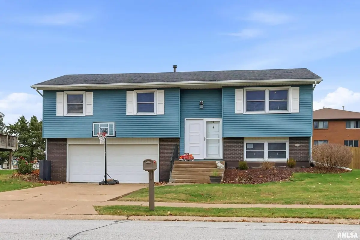 3309 Winston Drive, Bettendorf, IA 52722 - Image #1