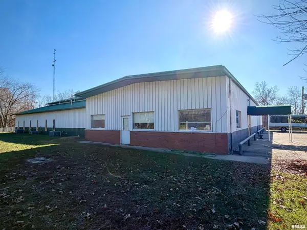 907 State Highway 14, Carmi, IL 62821