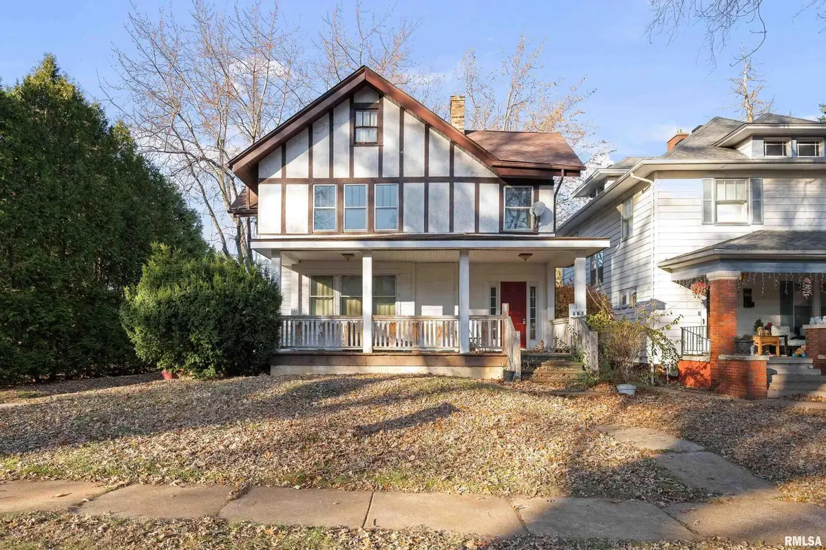 402 E Rusholme Street, Davenport, IA 52803 - #1