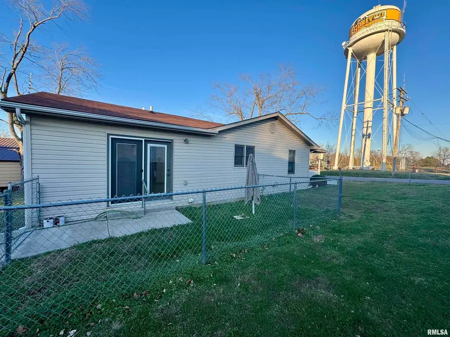 216 S Hubbard Avenue, Goreville, IL 62939 - Image #2