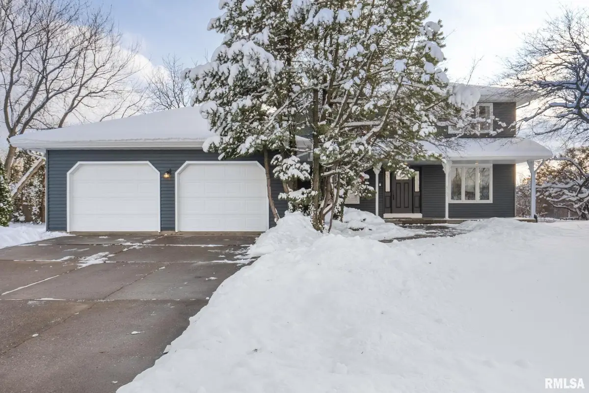 4705 Forest Grove Court, Davenport, IA 52807 - #1