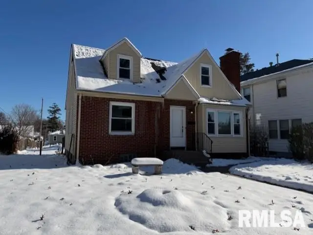 2113 N Marquette St Street, Davenport, IA 52806 - #1