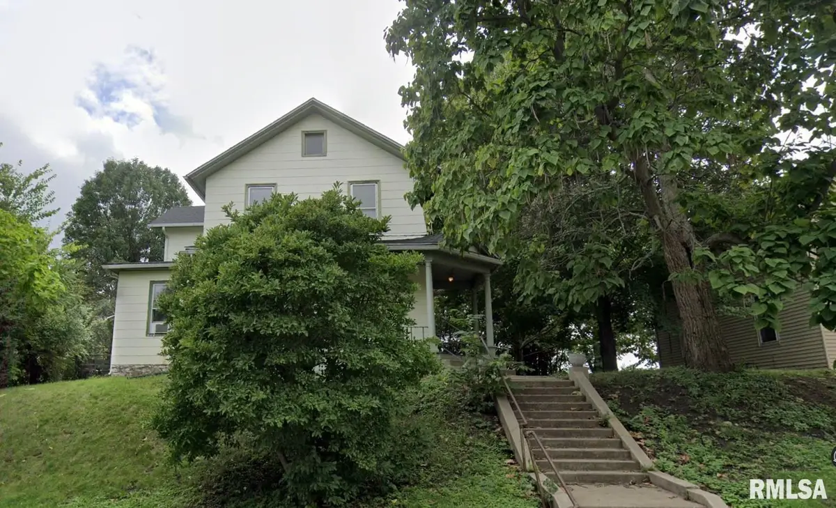 421 E 7th Street, Davenport, IA 52803 - Image #1