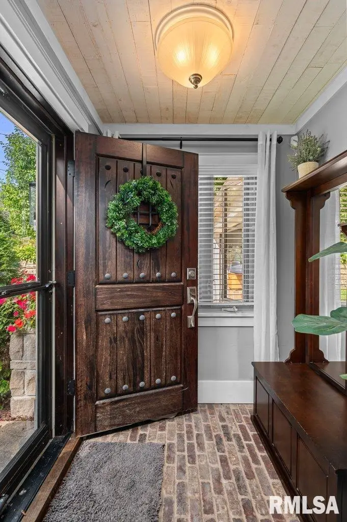 19 Kenwood Avenue, Davenport, IA 52803 - Image #3