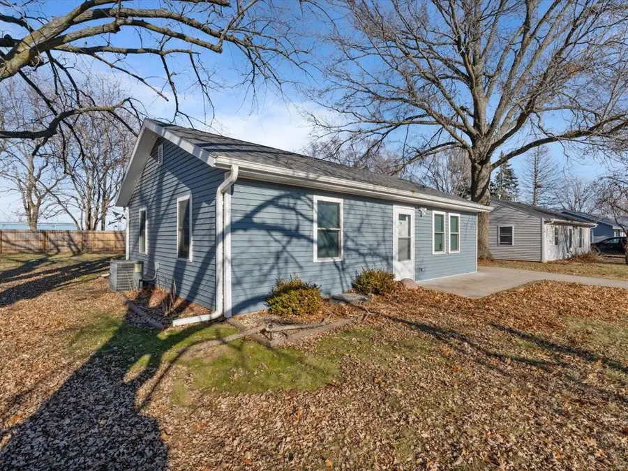 3210 W 70th Street, Davenport, IA 52806 - Image #3