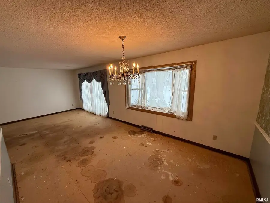 3806 Lorton Avenue, Davenport, IA 52807 - Image #2