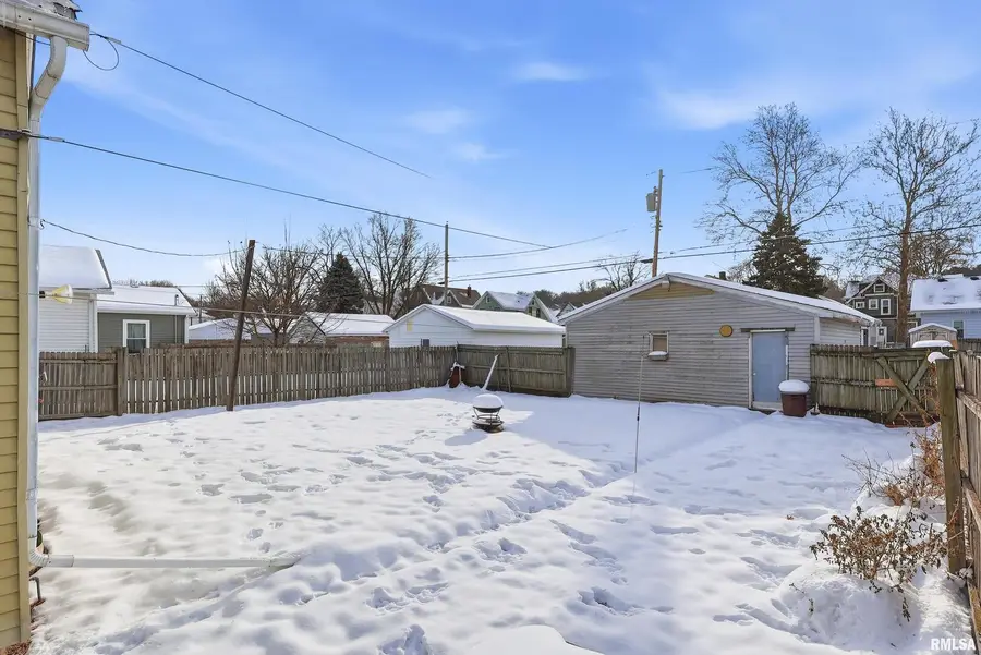 2706 5 1/2 Avenue, Rock Island, IL 61201 - Image #2