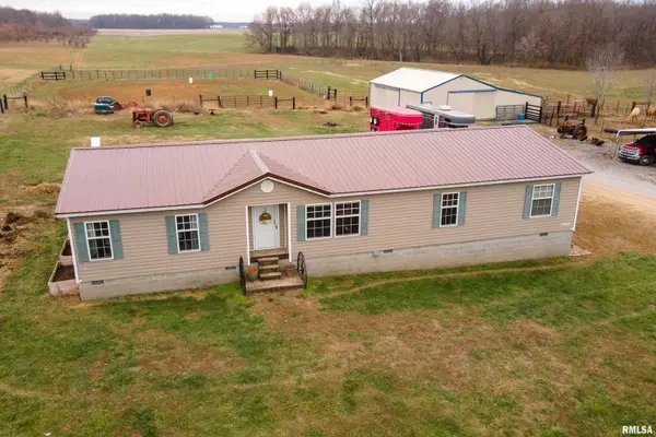 3996 Belgium Road, Mulkeytown, IL 62865