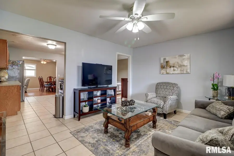 2410 Barker Street, Clinton, IA 52732 - Image #2