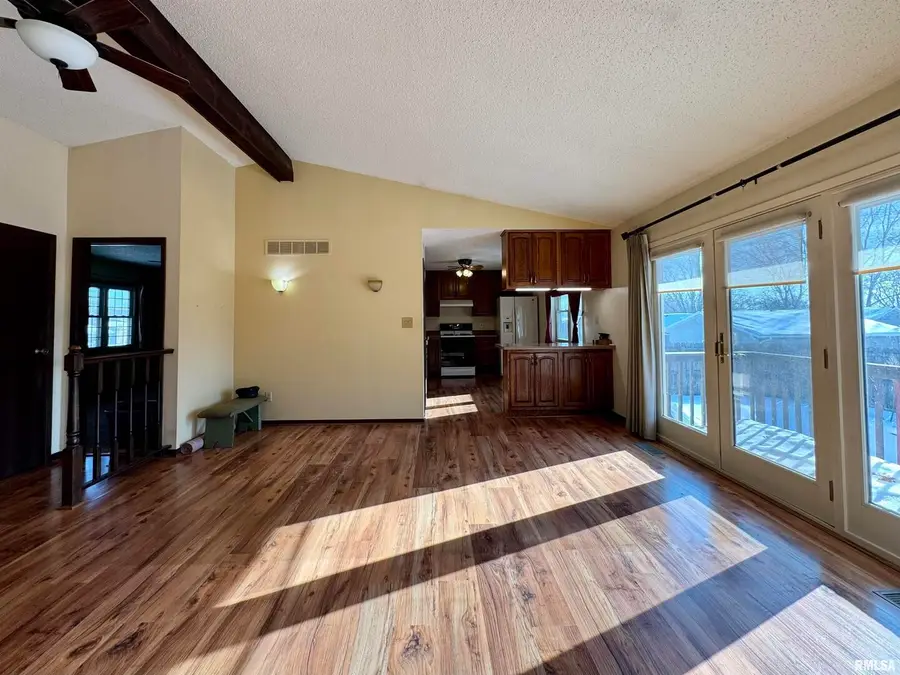 2331 Cameron Drive, Clinton, IA 52732 - Image #2