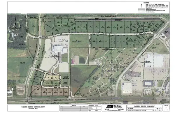 2440 Lillian Way, Clinton, IA 52732