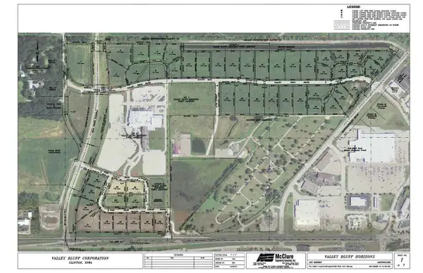 2460 Lillian Way, Clinton, IA 52732