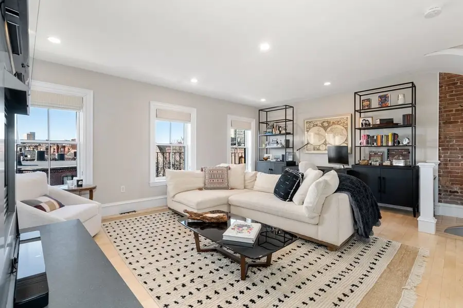 128 Pembroke St #2-3, Boston, MA 02118 - Image #2