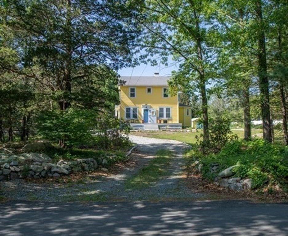 56 Canterbury Street, Hingham, MA 02043 ERA