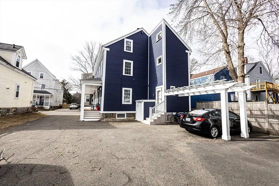 11 Barton St, Salem, MA 01970 - #3