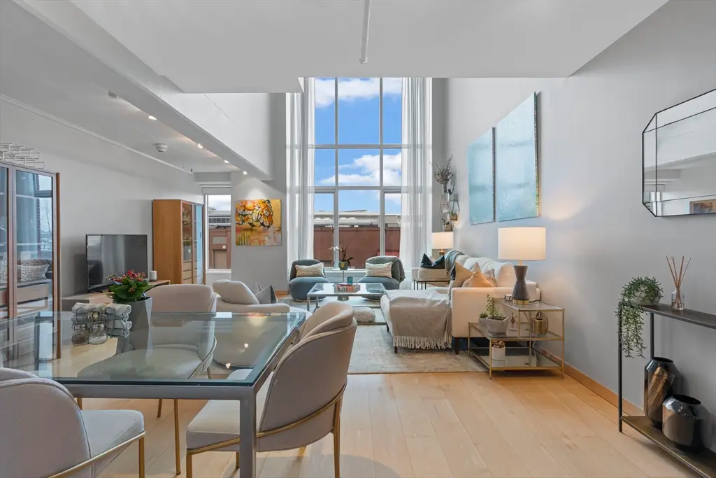 25 Channel Center St #212, Boston, MA 02210 - #1