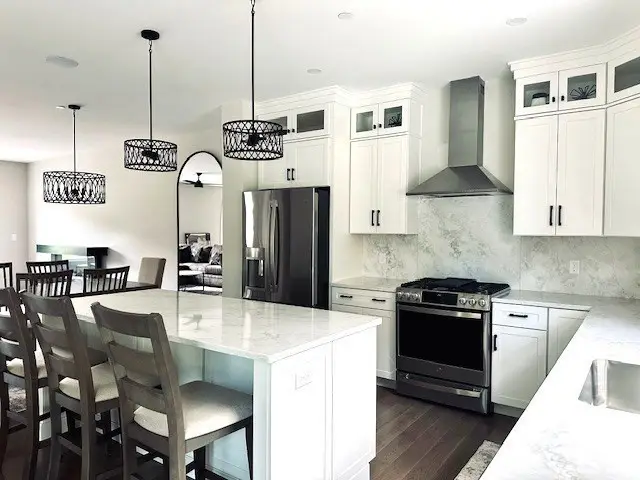 12 Elise Avenue #6, Londonderry, NH 03053 - Image #2