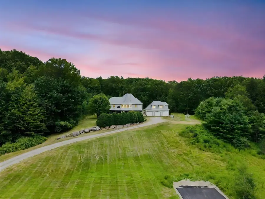 103 Renshaw Rd, Weare, NH 03281 - Image #2