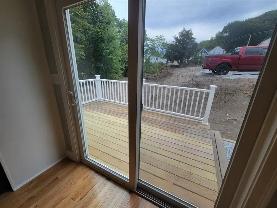 11 Beech Street Ln, Fitchburg, MA 01420 - Image #3