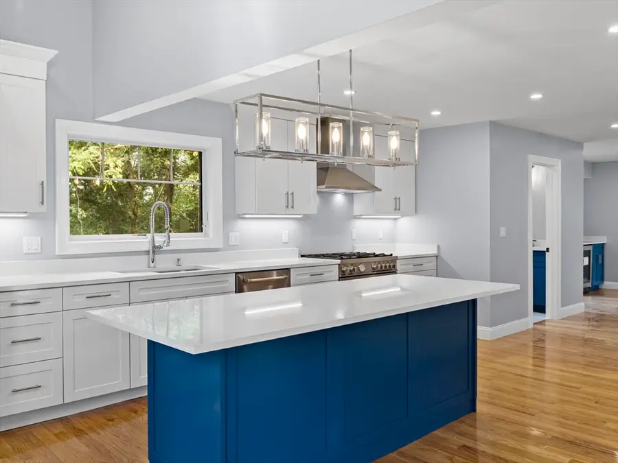 6 Lovis Ave, Wakefield, MA 01880 - Image #2