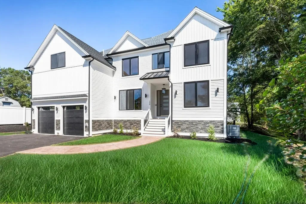 130 Zoar Ave, Attleboro, MA 02703 - Image #1