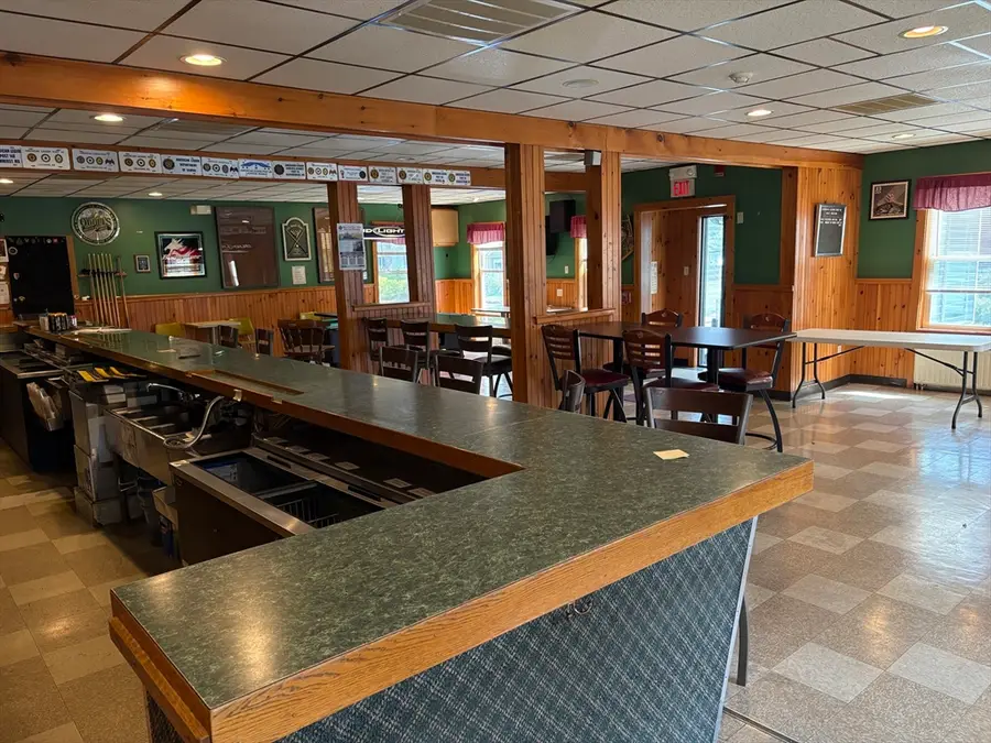 63 Riverside Dr, Northampton, MA 01062 - Image #3