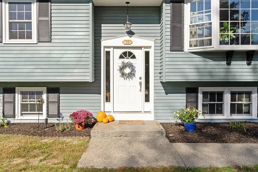 11 Dale Ave, Leominster, MA 01453 - Image #2