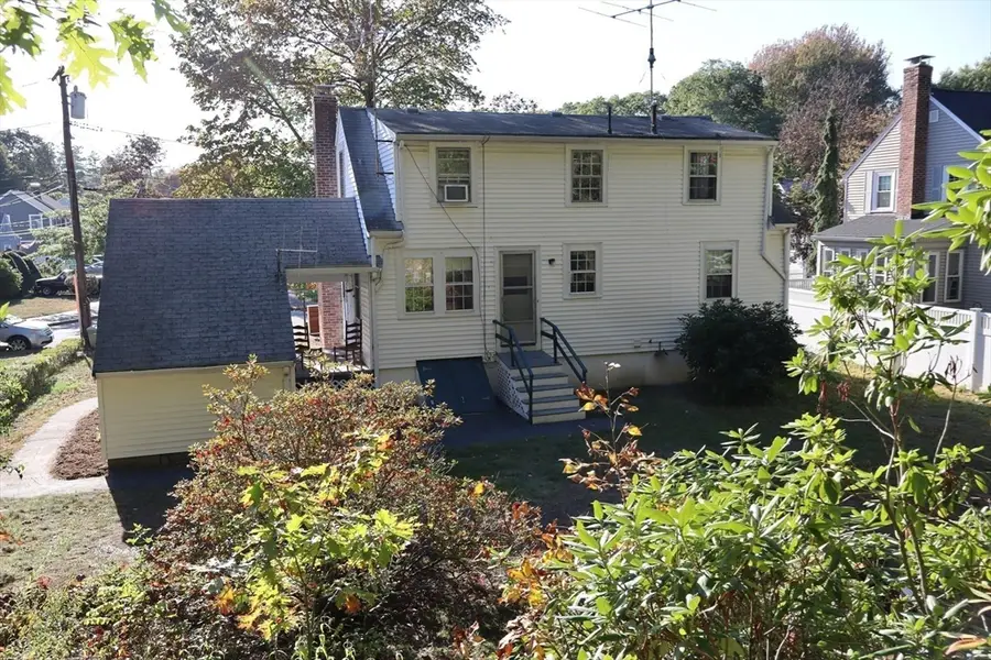18 Crosby Rd, Wakefield, MA 01880 - Image #2
