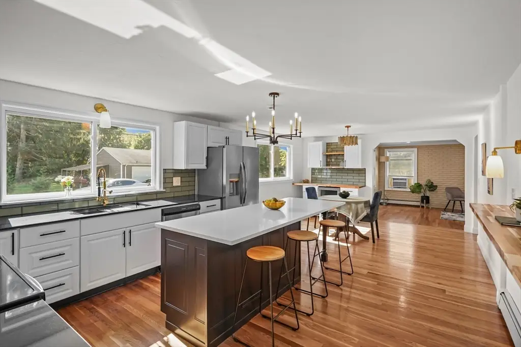 12 Arthur St, Seekonk, MA 02771 - Image #1