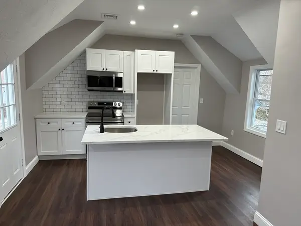 278 Cohannet St, Taunton, MA 02780