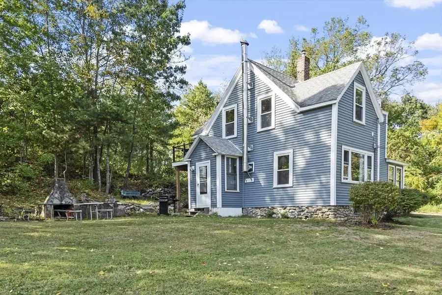 344 Pearl Hill Rd, Fitchburg, MA 01420 - Image #2