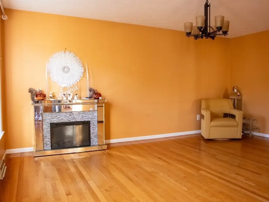 4 Robinette Rd, Stoughton, MA 02072 - Image #3