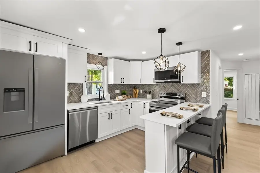 26 Lamb St, Attleboro, MA 02703 - Image #2