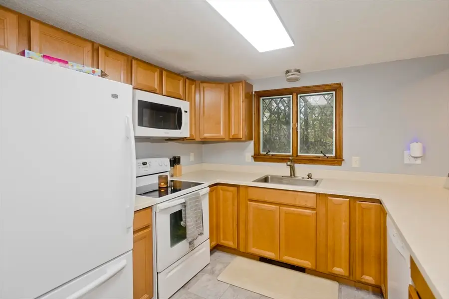 388 South Ln, Granville, MA 01034 - Image #3