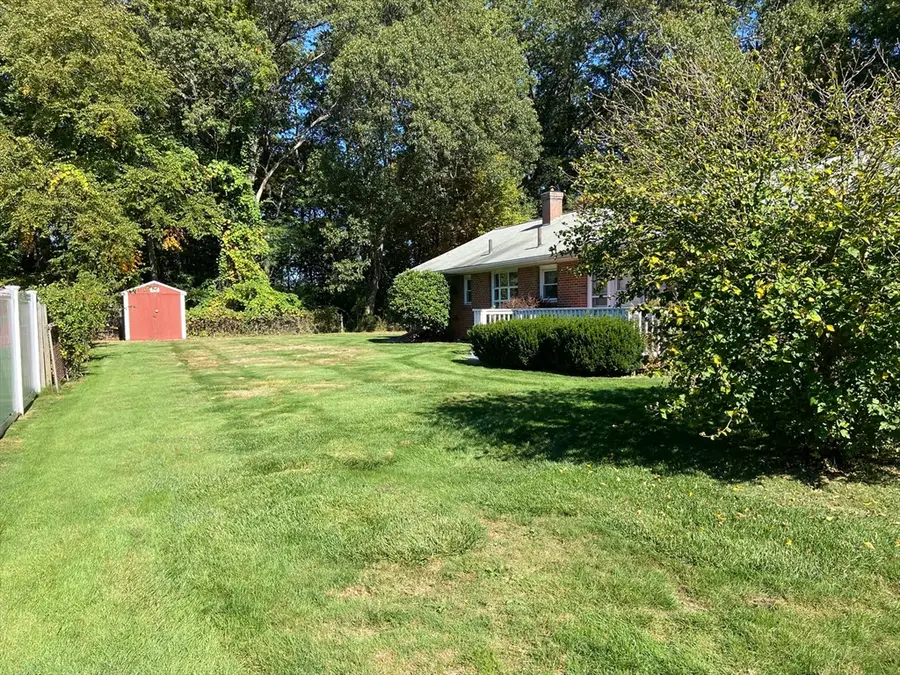 25 Hillcrest St, Agawam, MA 01001 - Image #2