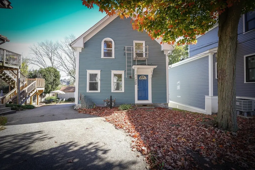 252 Somerset Ave, Taunton, MA 02780 - Image #1