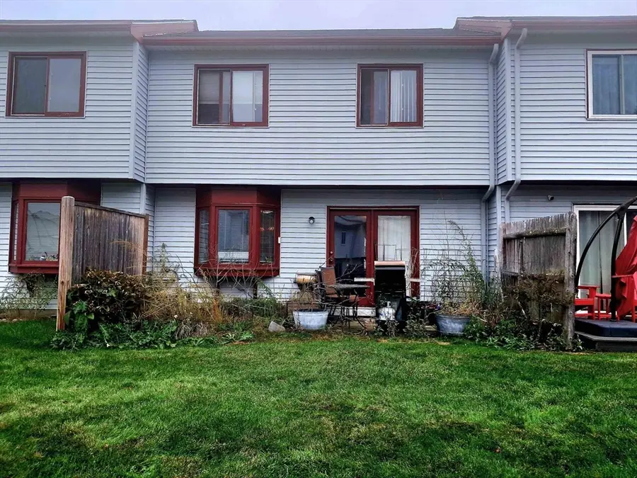 262 Stonebridge Drive, Nashua, NH 03063 - #2