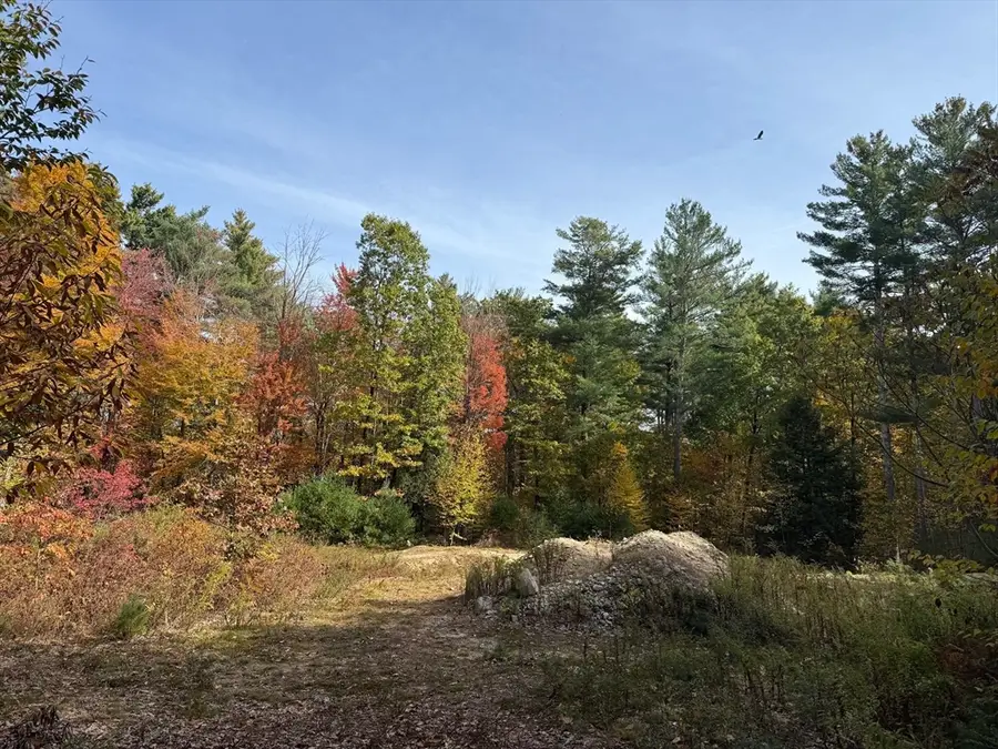 53 W Meadow Rd, Townsend, MA 01474 - Image #2